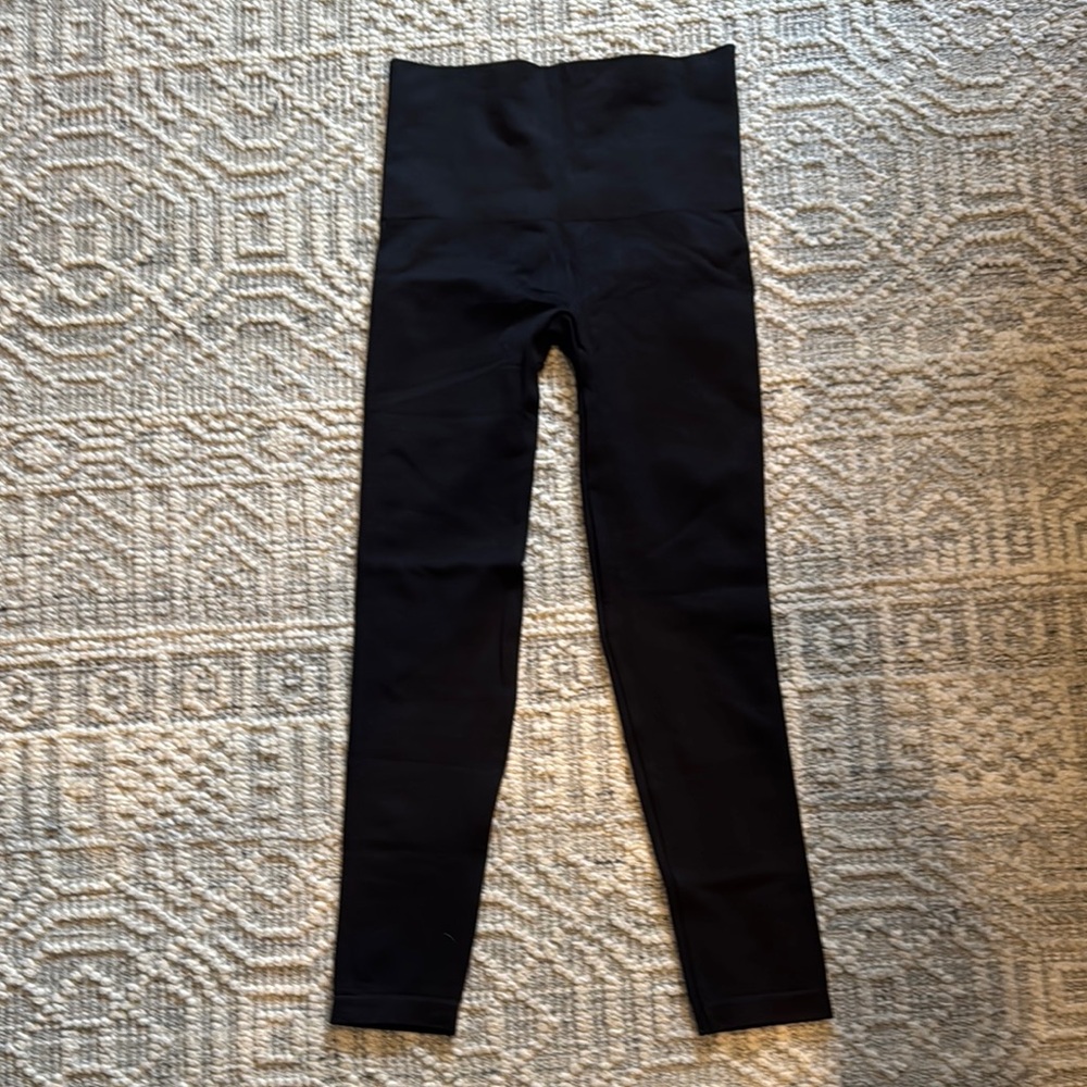 SPANX Black Leggings NWHT